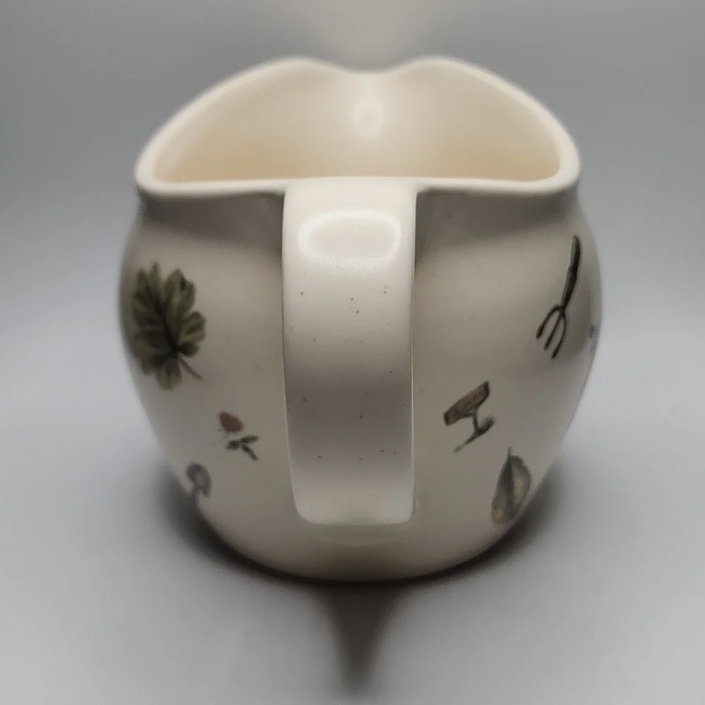 Pfaltzgraff Naturewood Pitcher